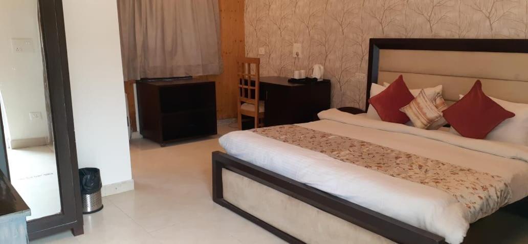 Four Banyans Spirit & Nature Resort Rájpur Kültér fotó